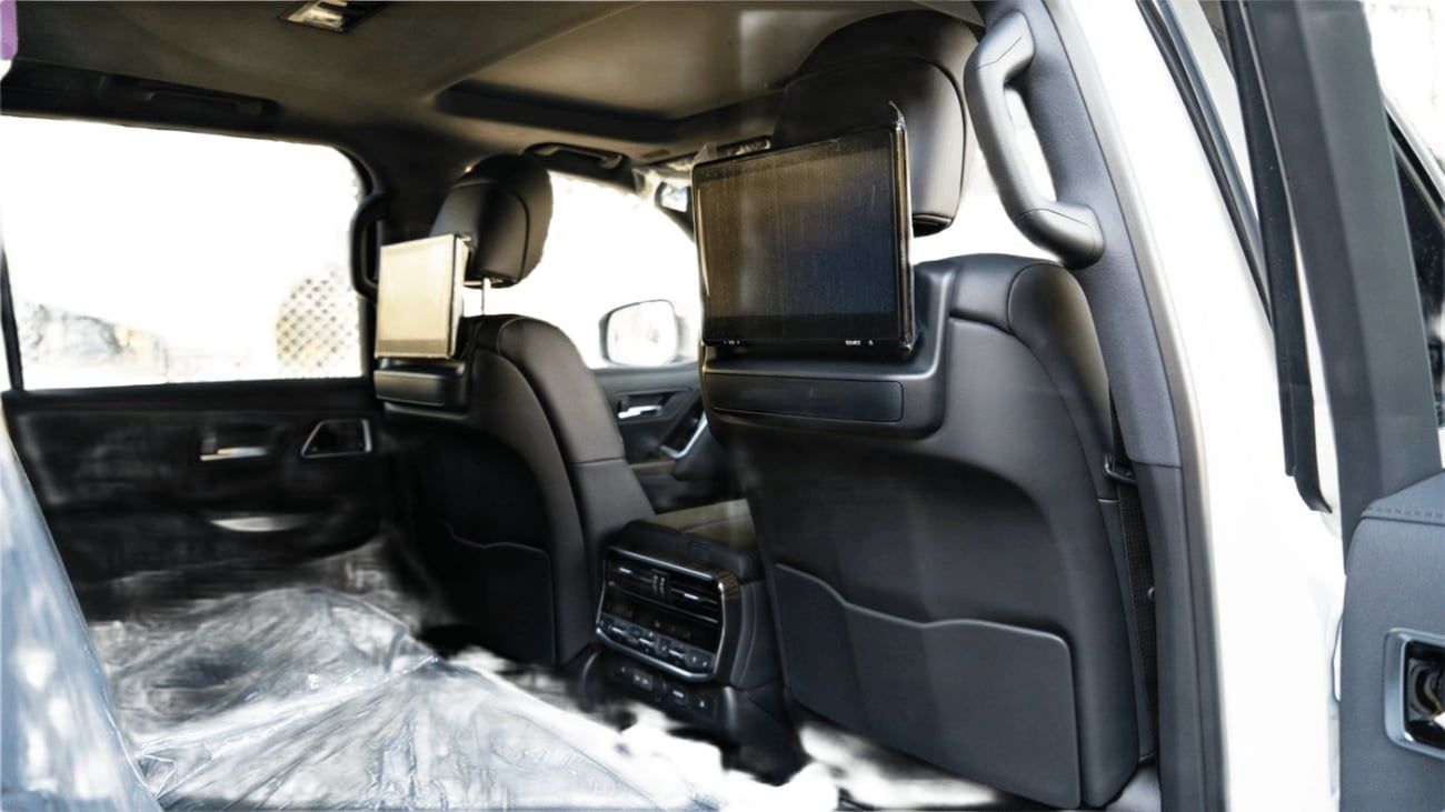 Toyota Land Cruiser ECT0128 - RHD TLC300 VXR 3.3L Diesel Auto White w Black (Right Hand Drive)