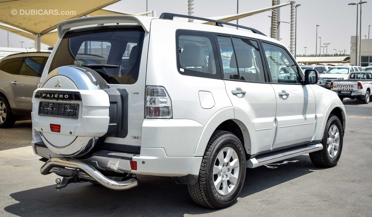 Mitsubishi Pajero GLS V6