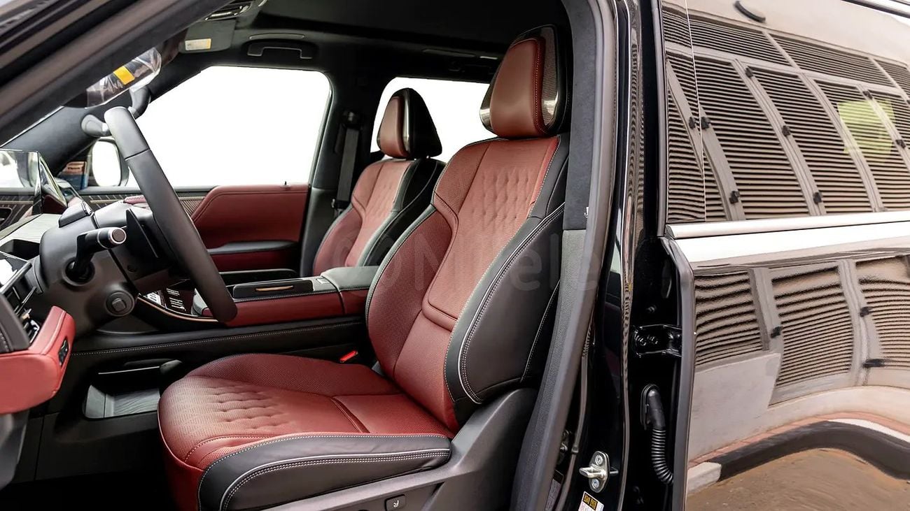 إنفينيتي QX80 AUTOGRAPH CAPTAIN CHAIRS