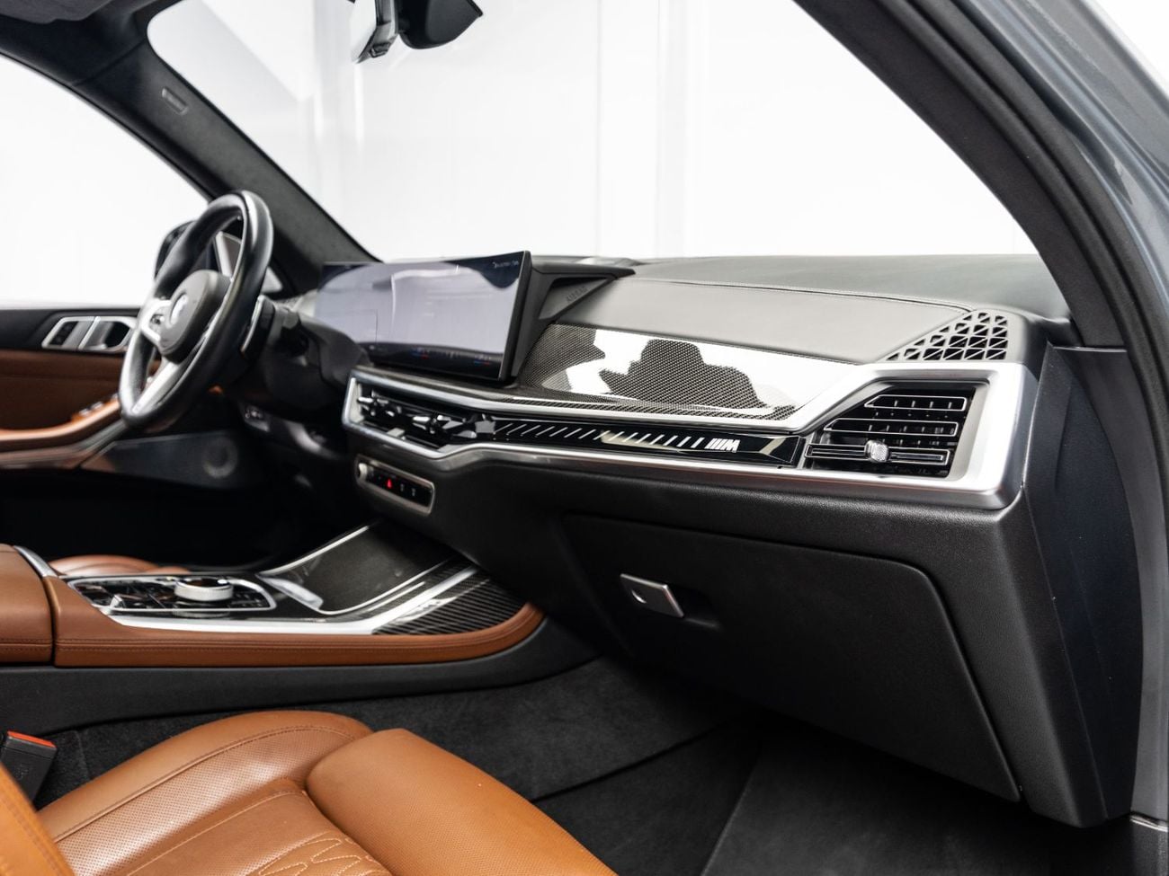 BMW X7 xDriveM60i (6 Seats) SUMMER STARTS NOW | EXCLUSIVE DEAL BY BLACKLINE, April 2029 Warranty + Service,