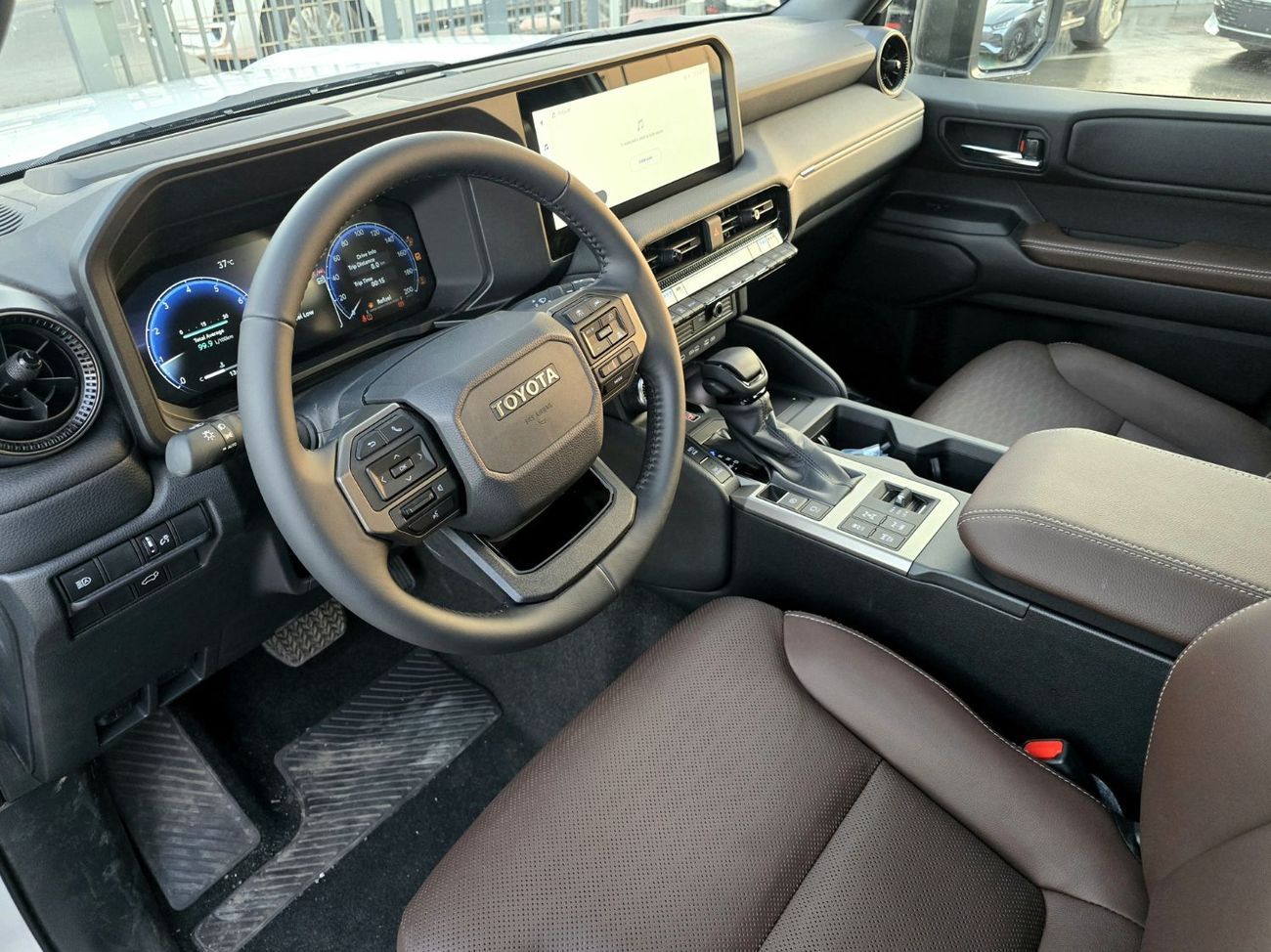 Toyota Prado Toyota land Cruiser Prado 4*4  2.4L Turbo A/T PETROL 2025 White color