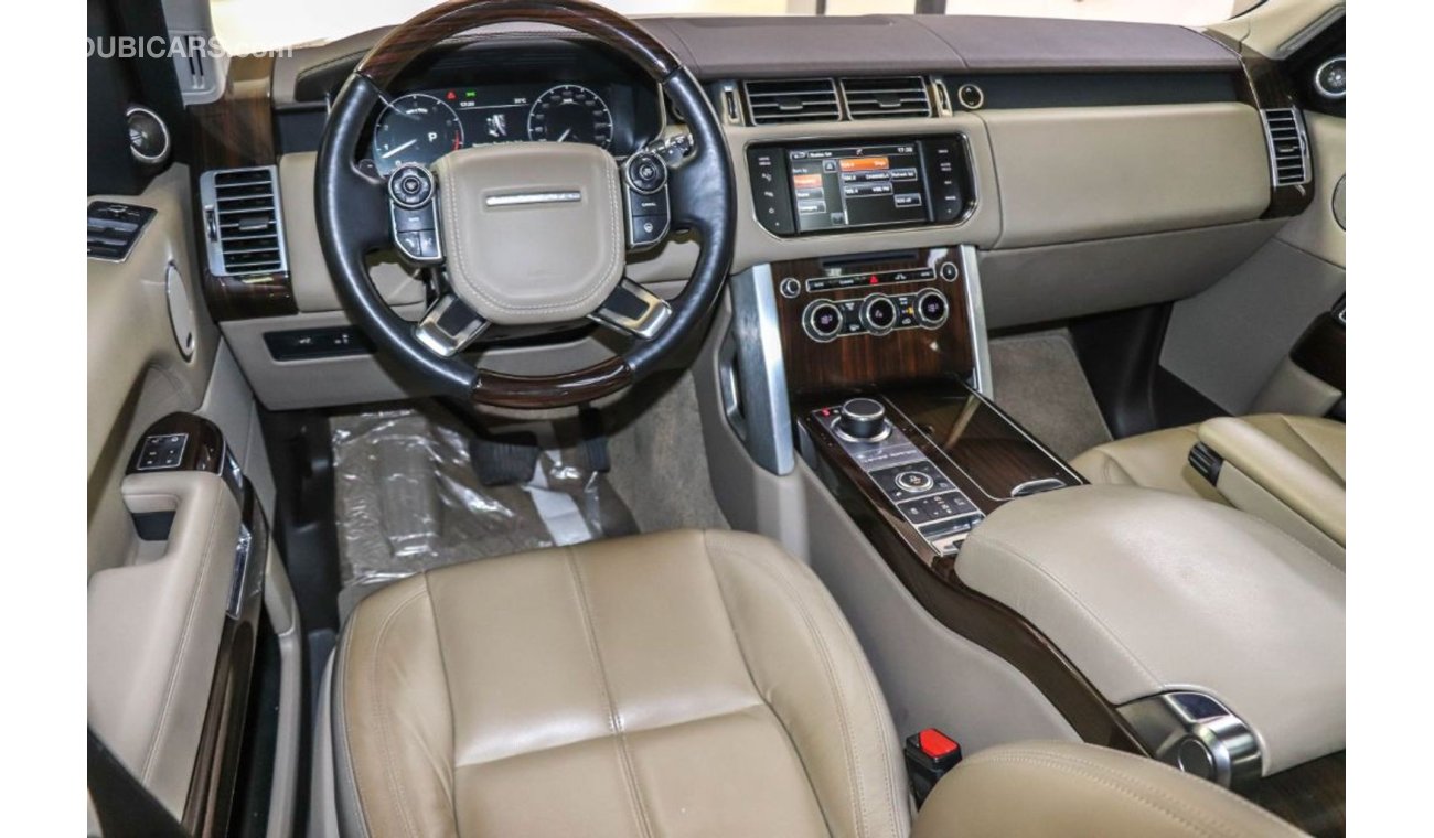 لاند روفر رانج روفر فوج HSE Range Rover Vogue HSE 2015 GCC under Warranty with Zero Down-Payment.
