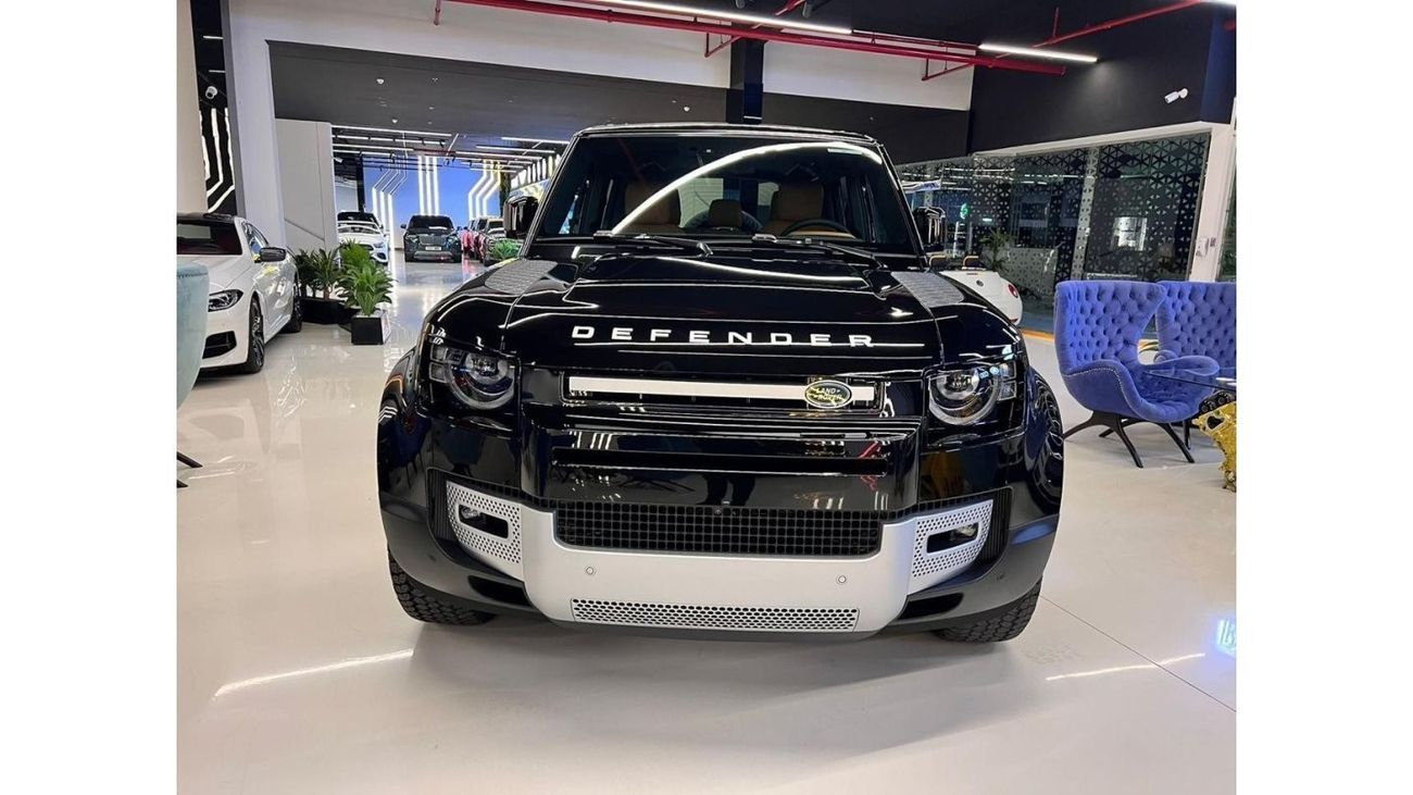 لاند روفر ديفندر Defender HSE P400/2024 /GCC / 5 YEARS WARRANTY AND SERVICE