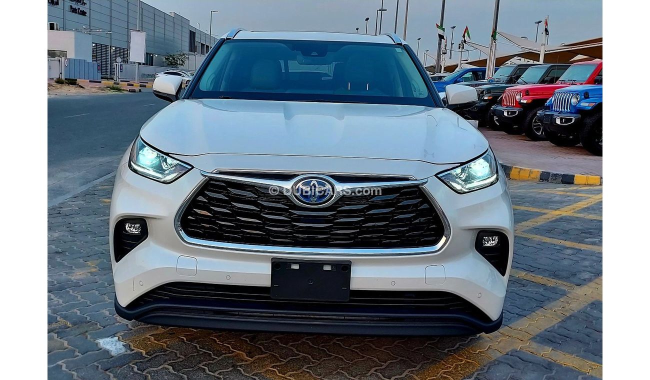 Used Toyota Highlander Limited 2021 for sale in Dubai - 581934