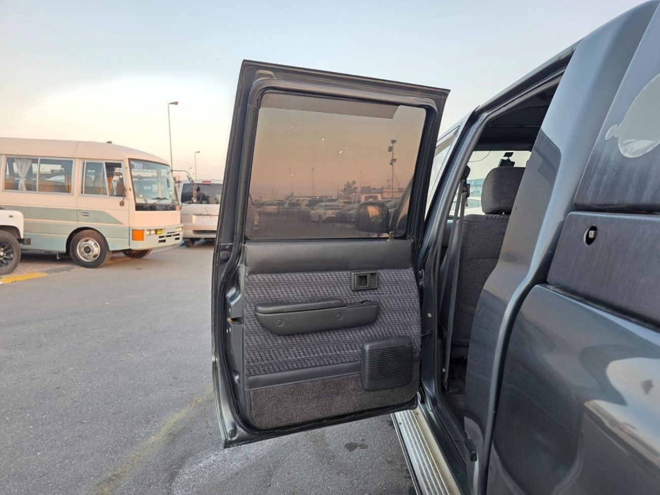 Toyota Hilux TOYOTA HILUX PICKUP RHD 1992 MODEL 2.8 L DIESEL MANUAL(PM11077)