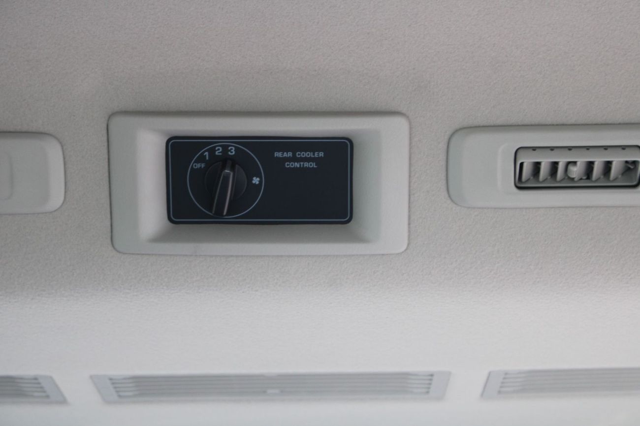 Nissan Urvan NISSAN URVAN 2.5L DIESEL 15-SEATER HIGH ROOF NARROW BODY CX MANUAL