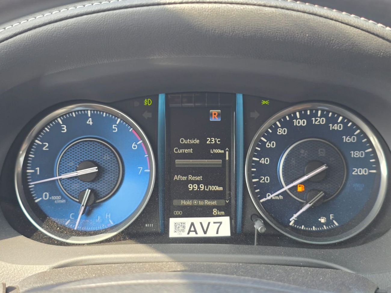 تويوتا فورتونر 4.0L PETROL A/T SR5 V6  7 SEATER