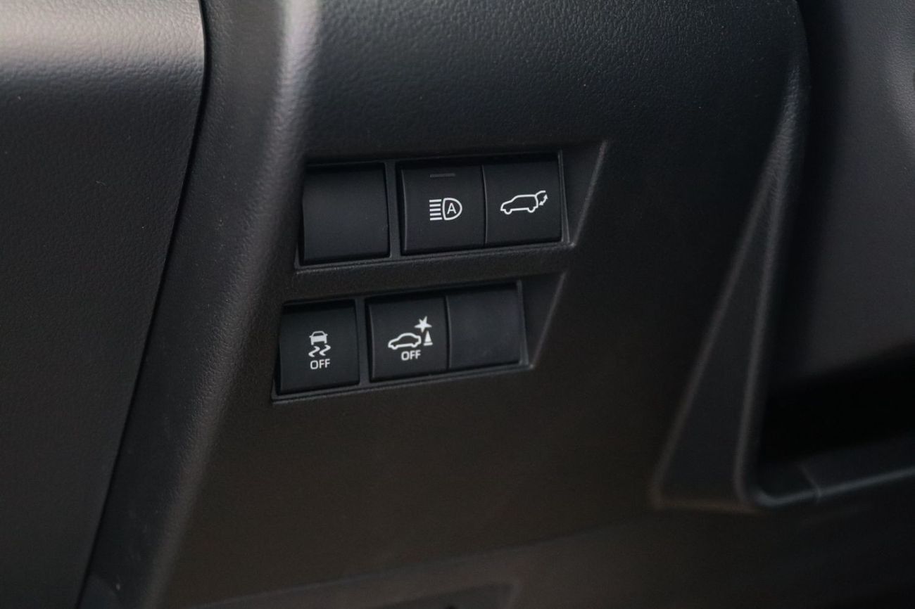 Toyota Land Cruiser 300 VX-HIGH  3,3 TWINTURBO DIESEL VX-HIGH FULLY LOADED **التصدير فقط خارج الخليج**