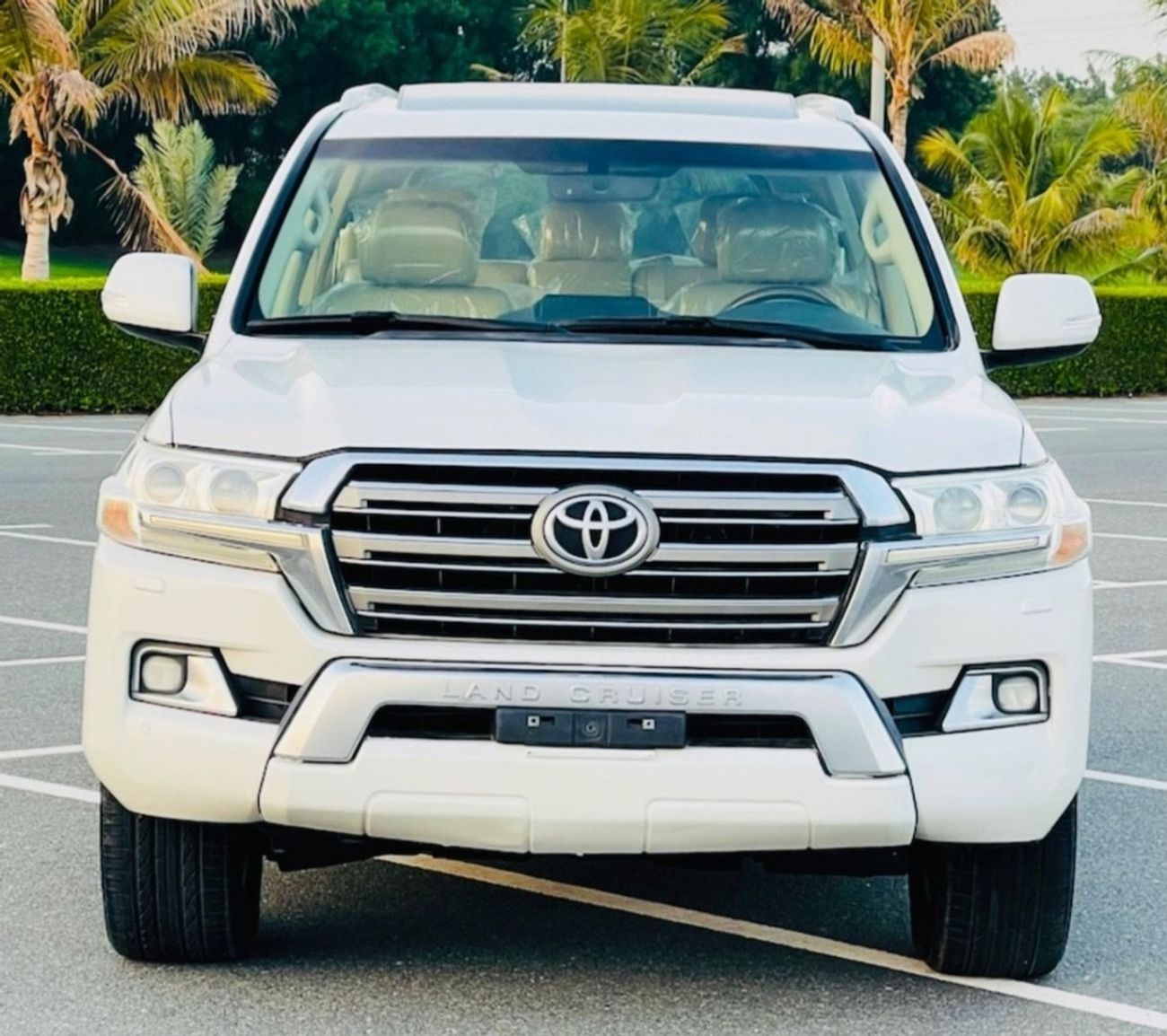 تويوتا لاند كروزر Toyota Land Cruiser 2017 LHD v8 full options