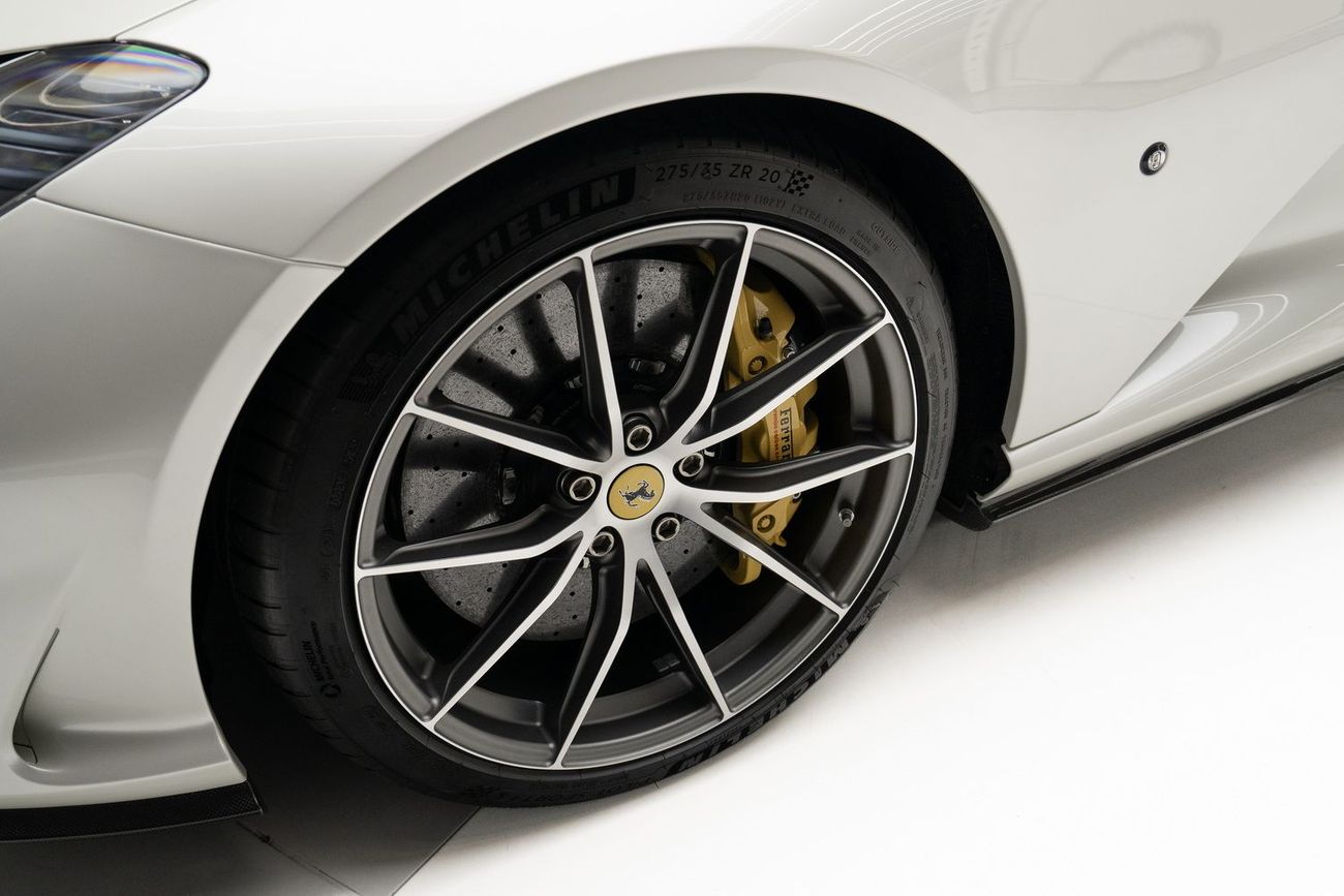 فيراري 812 GTS