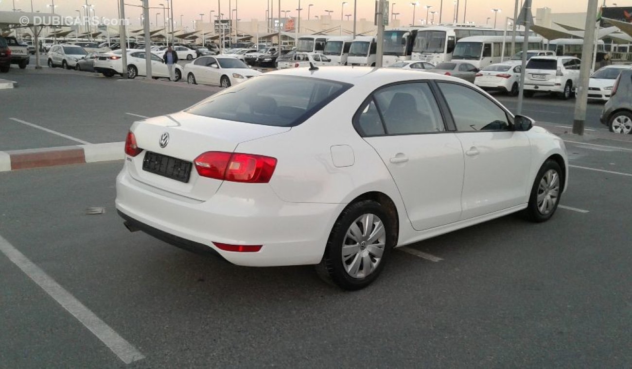 Volkswagen Jetta 2015 white