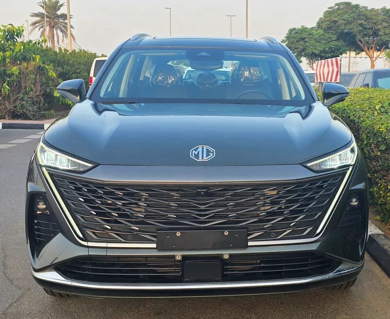 MG RX9 Luxury | GCC Specs | Brand 7-Seater