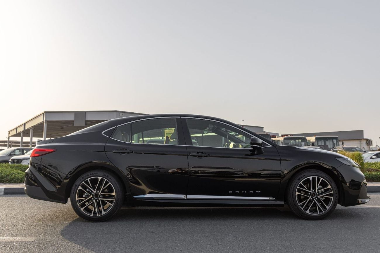 Toyota Camry Toyota Camry LE 2.5 L | Hybrid | Black | Panoramic Sunroof | 1 Electric Chair | 2026 GCC Specs