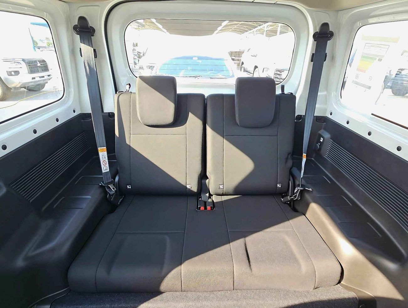 Suzuki Jimny GLX / A/T / 1.5L V4 PETROL / 3 DOOR / ALL GRIP OFF ROAD / 4WD (CODE # GLX)