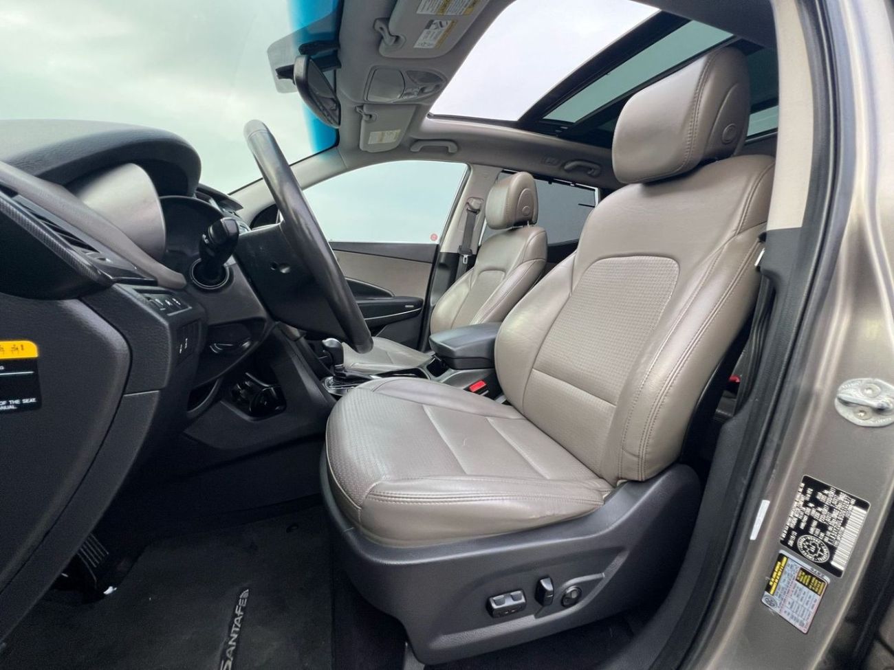 Hyundai Santa Fe 2013 Hyundai Santafe Limited 2.4L V4 - Panoramic View - Electric & Leather Seats  - Candian Spec - A