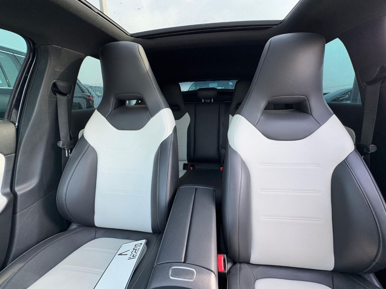 Mercedes-Benz CLA 250 Mercedes-Benz  CLA 250 GCC 2020 2.0 TURBO