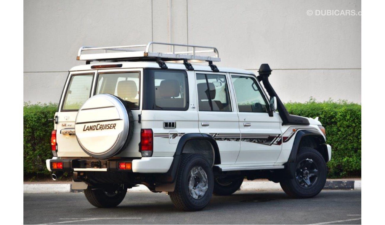 تويوتا لاند كروزر 70 76  LX LIMITED V8 4.5L TURBO DIESEL  MANUAL TRANSMISION - 70TH ANNIVERSARY EDITION