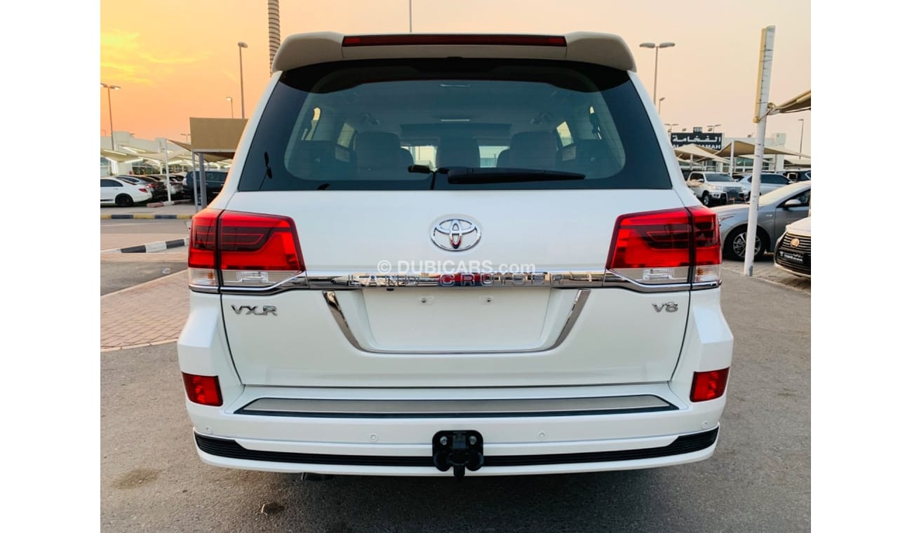 Toyota Land Cruiser VXR