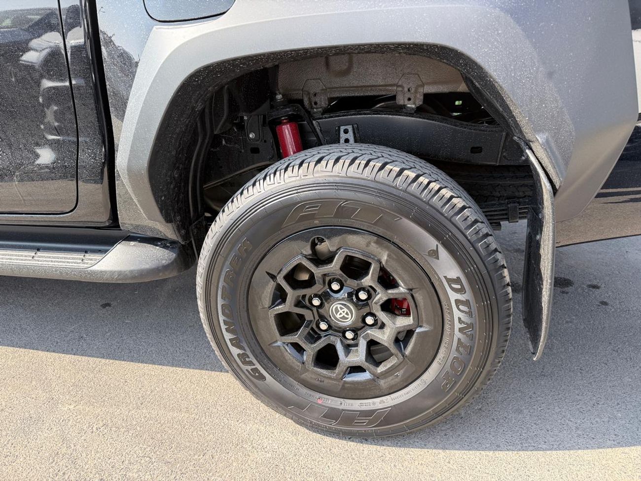 تويوتا هيلوكس GR Sport 2.8L