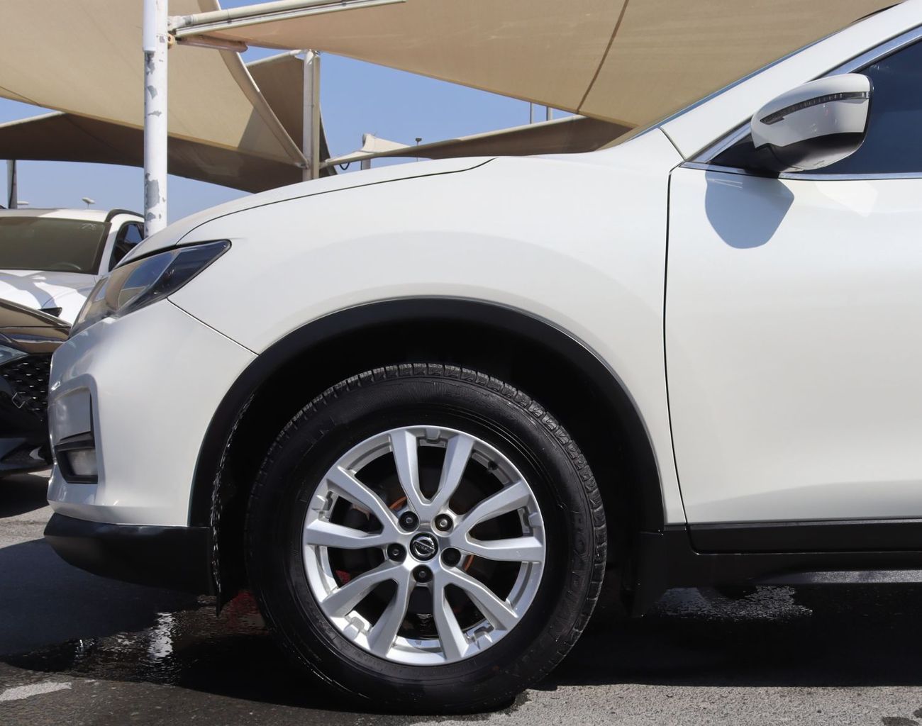 نيسان إكس تريل نيسان إكستريل -2021 - خليجى -  بدون حوادث - 2.5L- 4WD - ممشى قليل  بحاله ممتازه