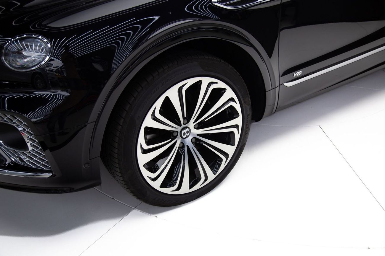 Bentley Bentayga Std FIRST EDITION