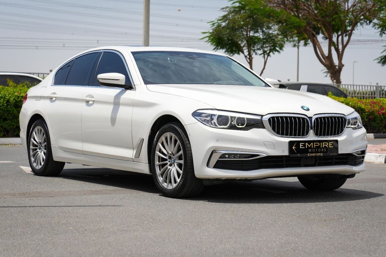 بي أم دبليو 520i Std 2.0L