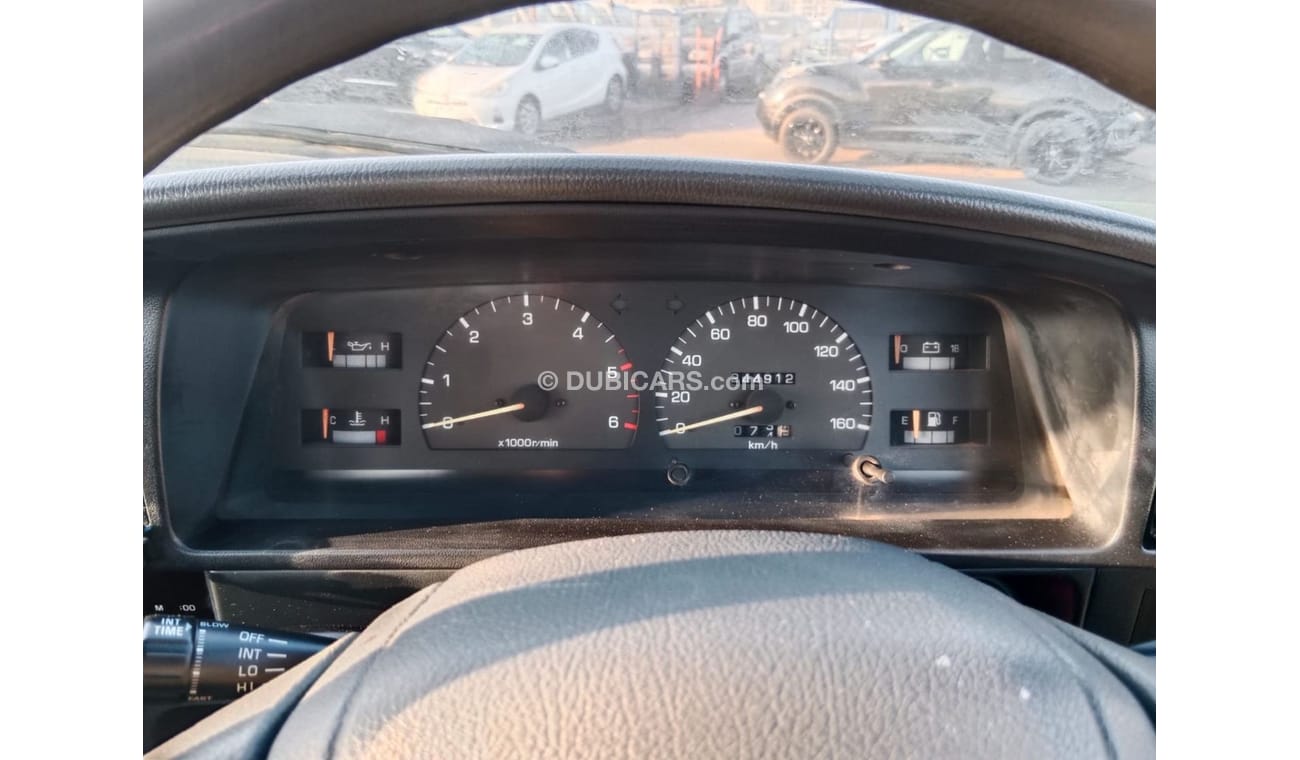 Toyota Hilux TOYOTA HILUX PICK UP RIGHT HAND DRIVE(PM1695)