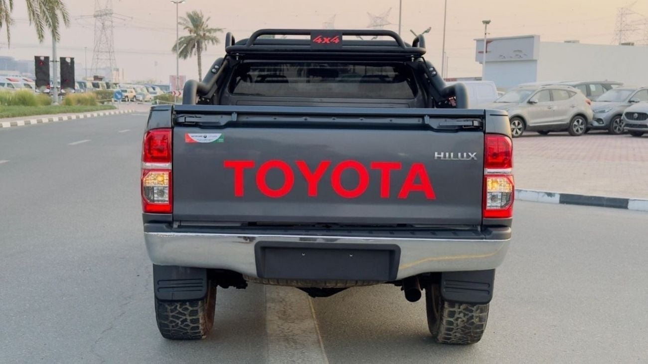 تويوتا هيلوكس -