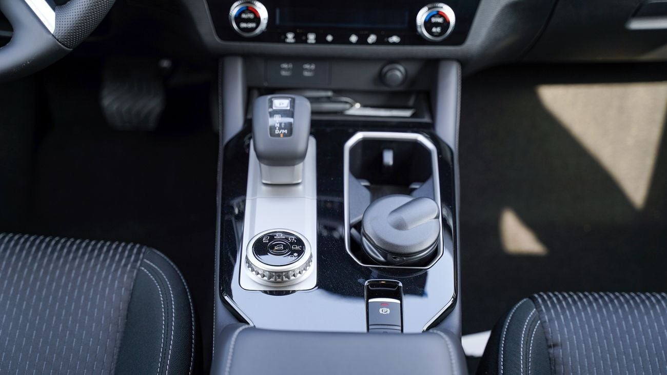 ميتسوبيشي آوتلاندر جديد كلياً 2026 Mitsubishi Outlander High Line (G10) 2.5L 7-ركاب SUV مواصفات الخليج