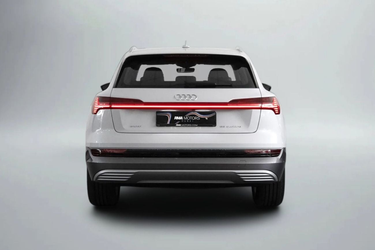 أودي اي ترون 55 Quattro