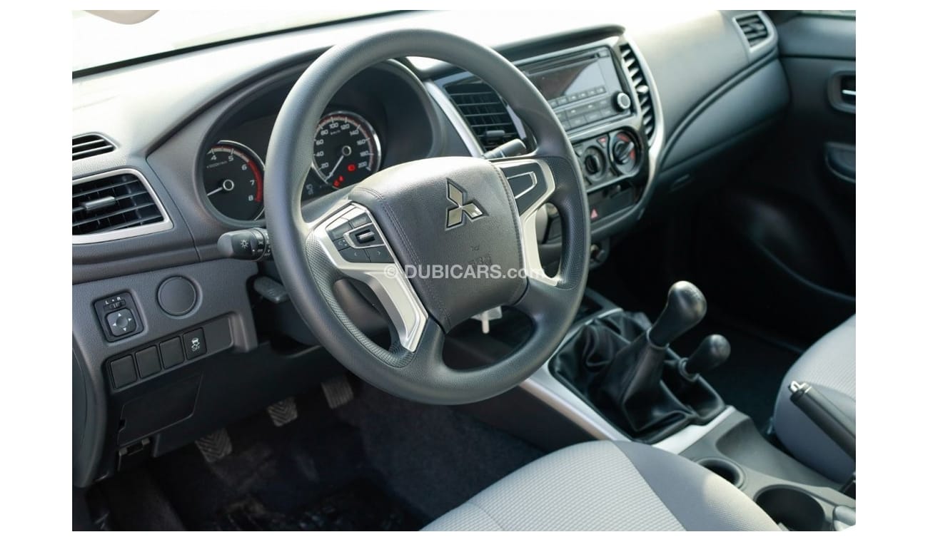 Mitsubishi L200 L200 PETROL MANUAL