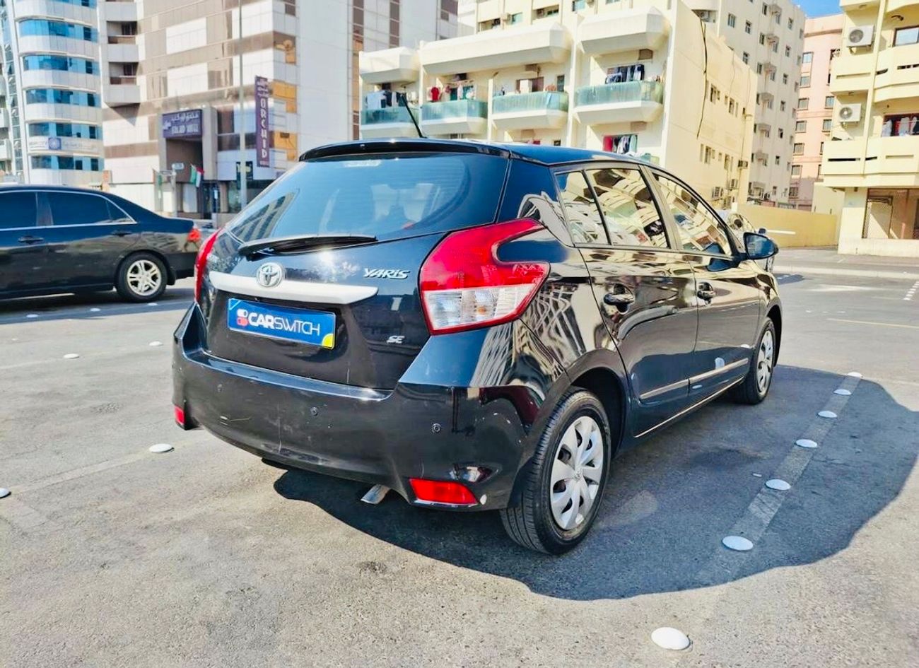 تويوتا يارس Toyota Yaris 2016 GCC free accident perfect conditions and additional accessories smart screen GPS b