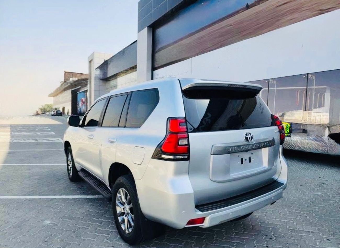 Toyota Prado Toyota Prado 2019 VXR 2.7 sunroof full option