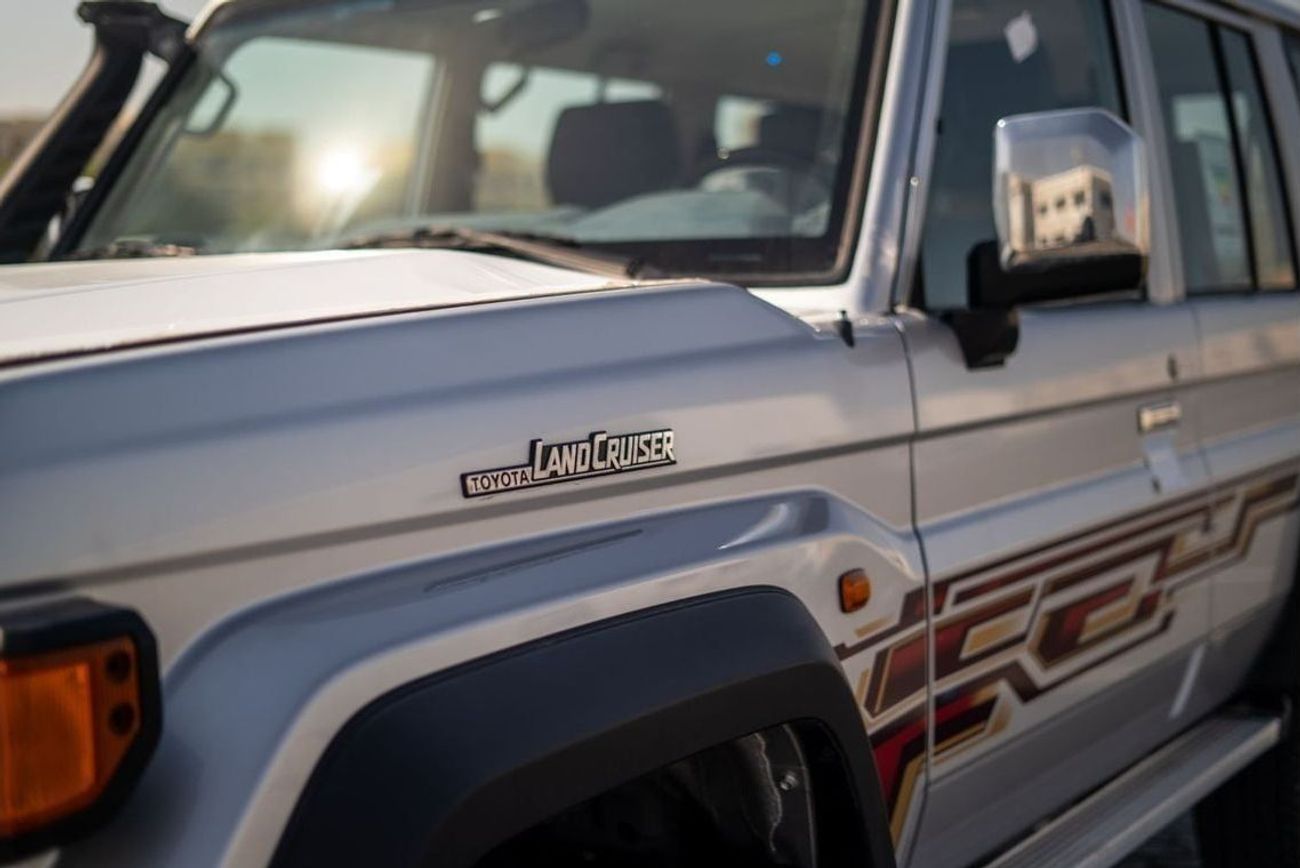 Toyota Land Cruiser 70 TOYOTA LAND CRUISER HTOP 5 DOOR 4.5 V8 DSL 2024 MODEL MID OPTION