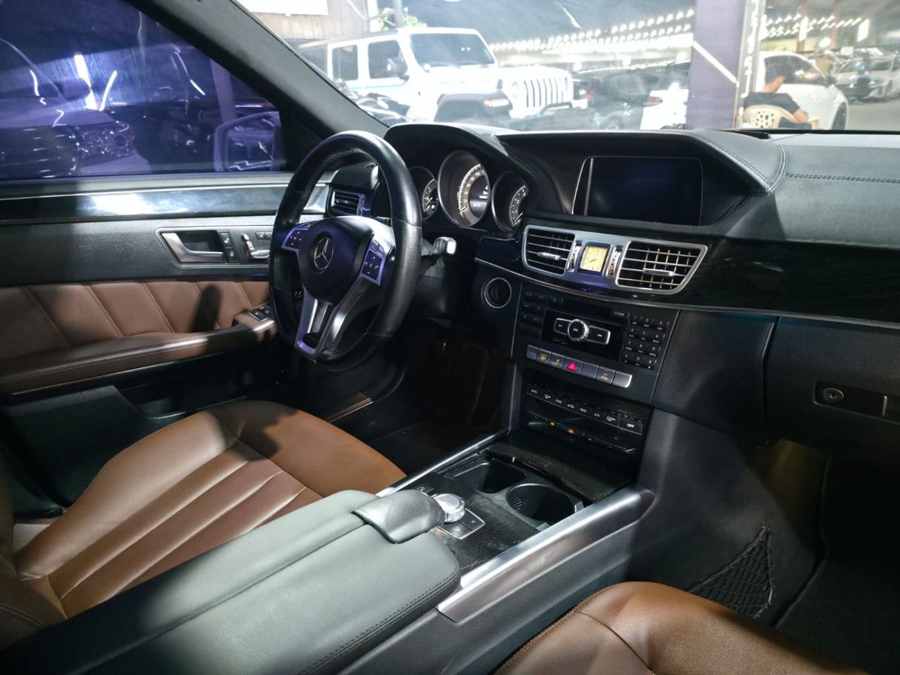 مرسيدس بنز E300