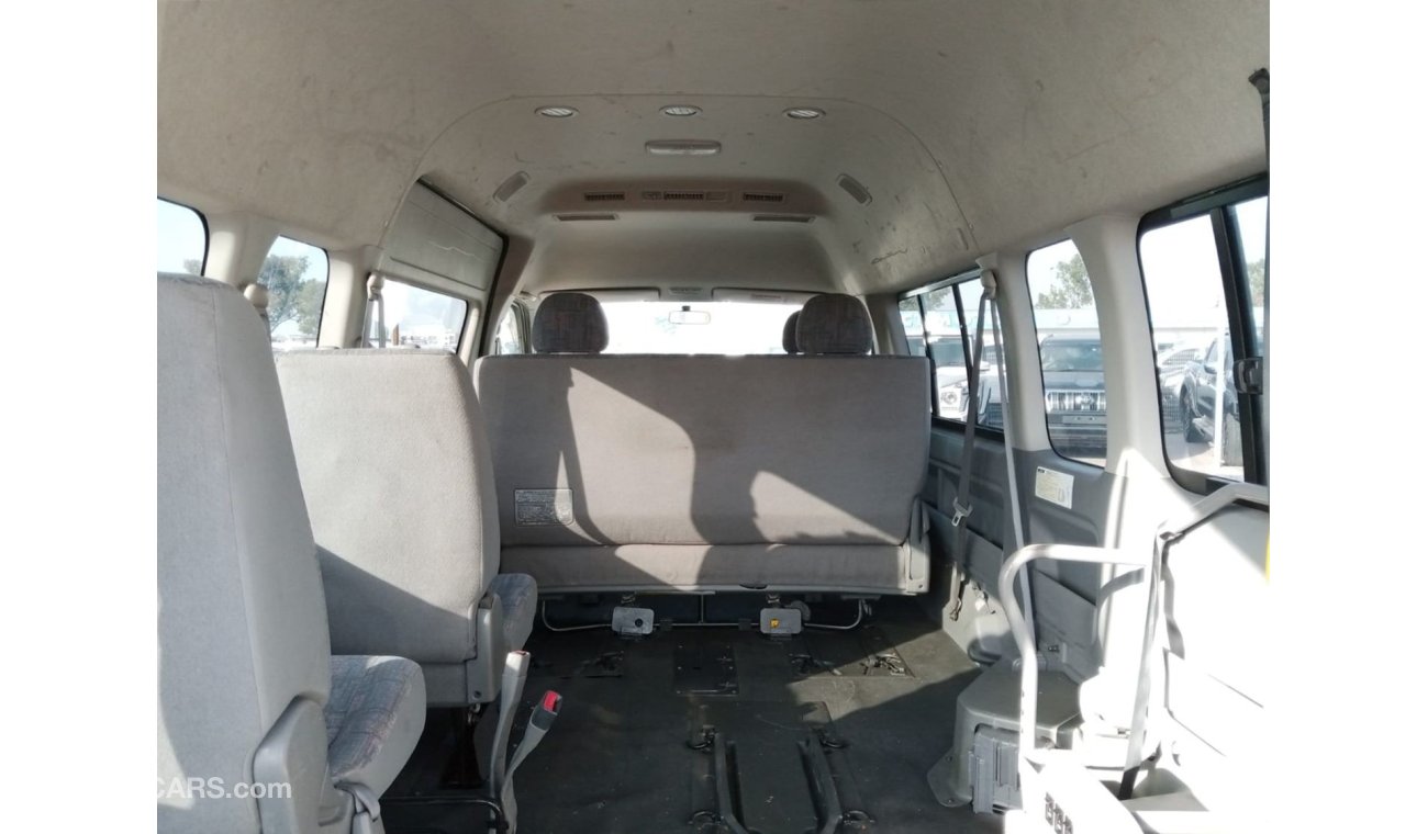 تويوتا هاياس TOYOTA HIACE RIGHT HAND DRIVE (PM1033)