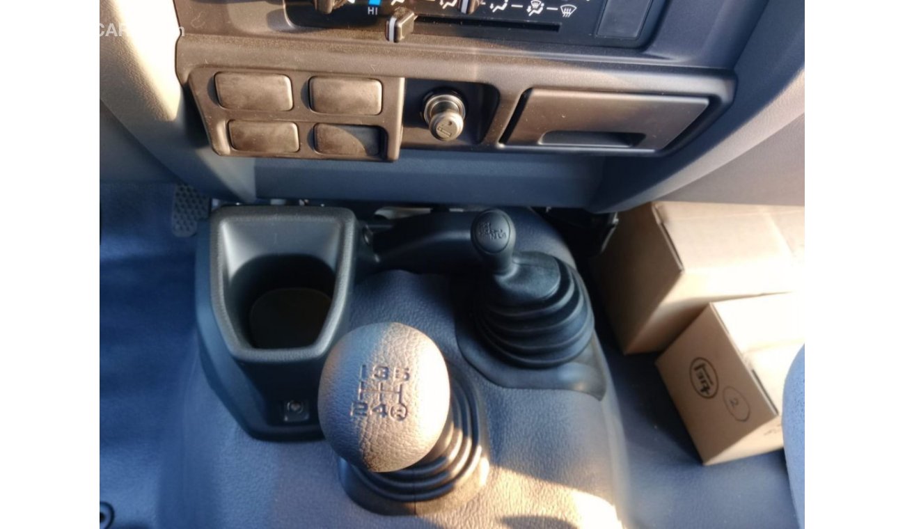 تويوتا لاند كروزر بيك آب Double Cabin V6 , 4.5L DIESEL 4WD M/T 4DOORS 2023 WHITE