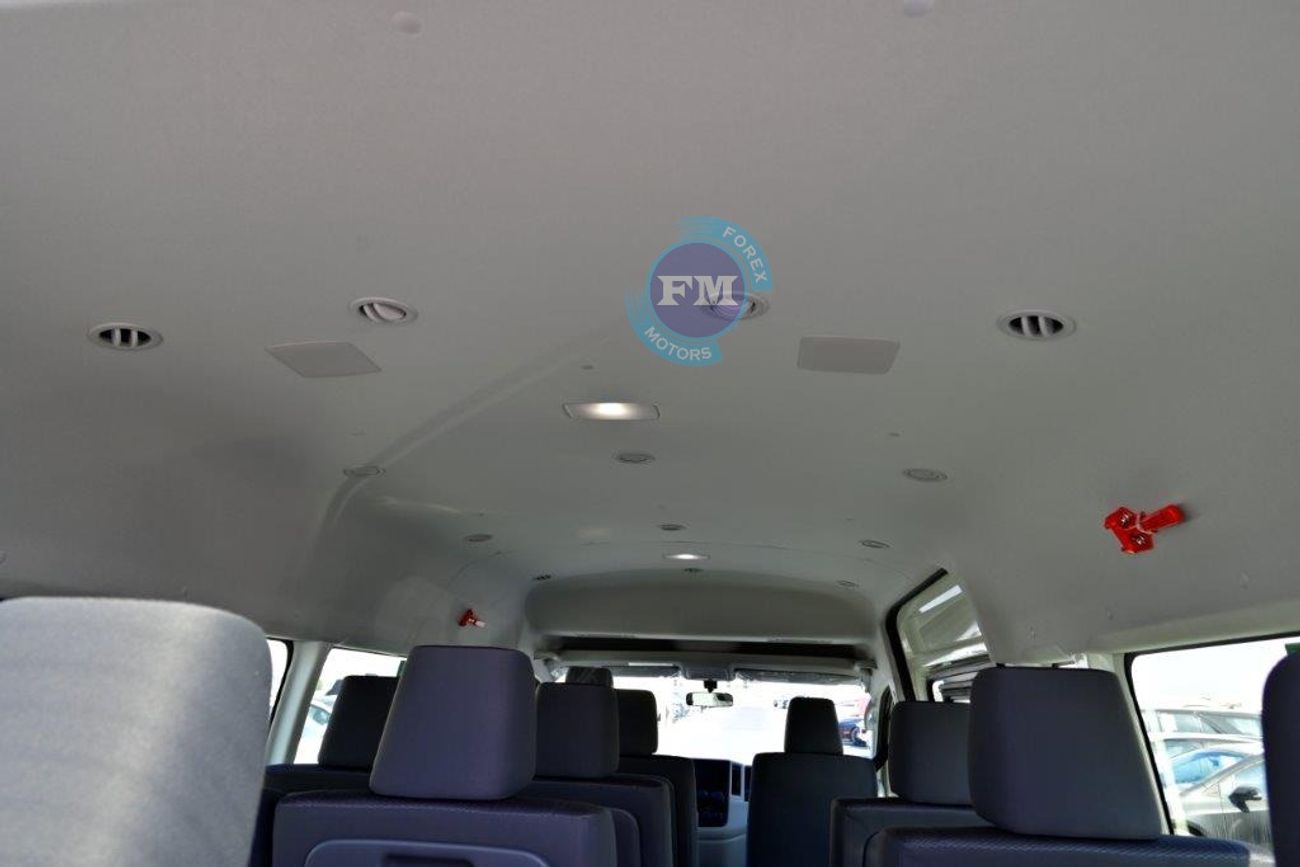 Toyota Hiace V6 3.5L 13 Seater
