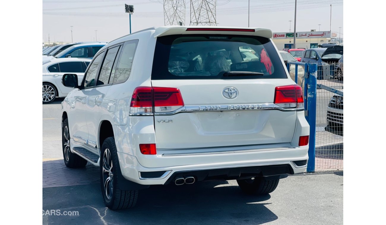 Toyota Land Cruiser Toyota Landcruiser VXR RHD Diesel engine model 2016 with sunroof leather and electric seats full opt