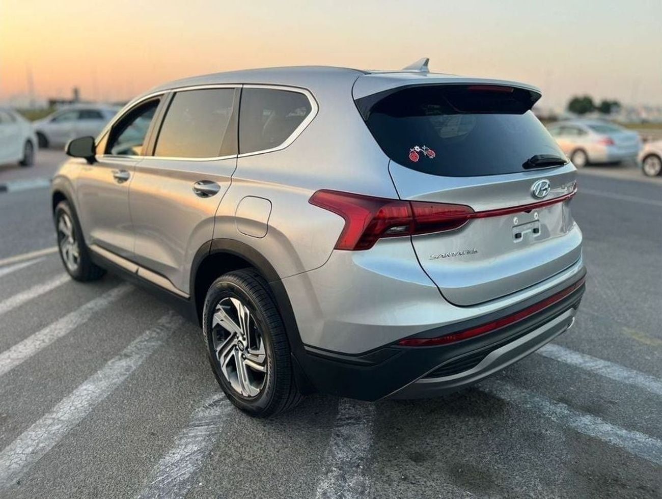 Hyundai Santa Fe 2022 Hyundai Santa Fe, SE - 2.5L  4 Cyl - Lane assist - Android Apple Play - Well Maintained Car wit