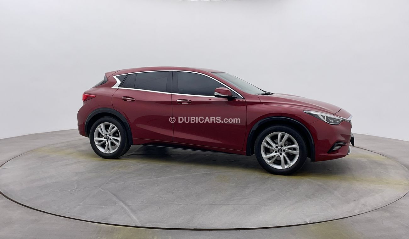 Infiniti Q30 Lexue 1600