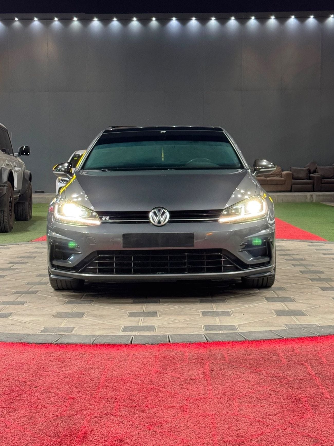 Volkswagen Golf R