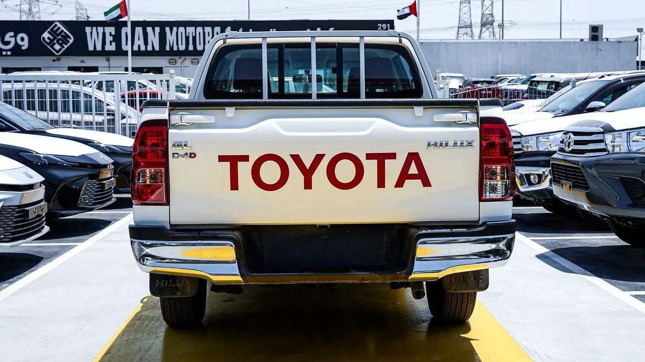 Toyota Hilux GL Double Cab 2.4 diesel GL GCC Specs