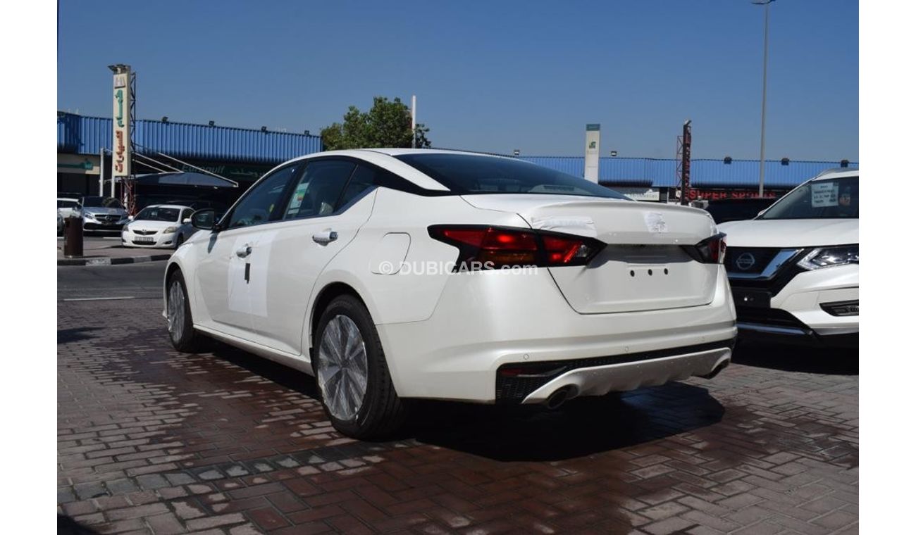 نيسان ألتيما SV