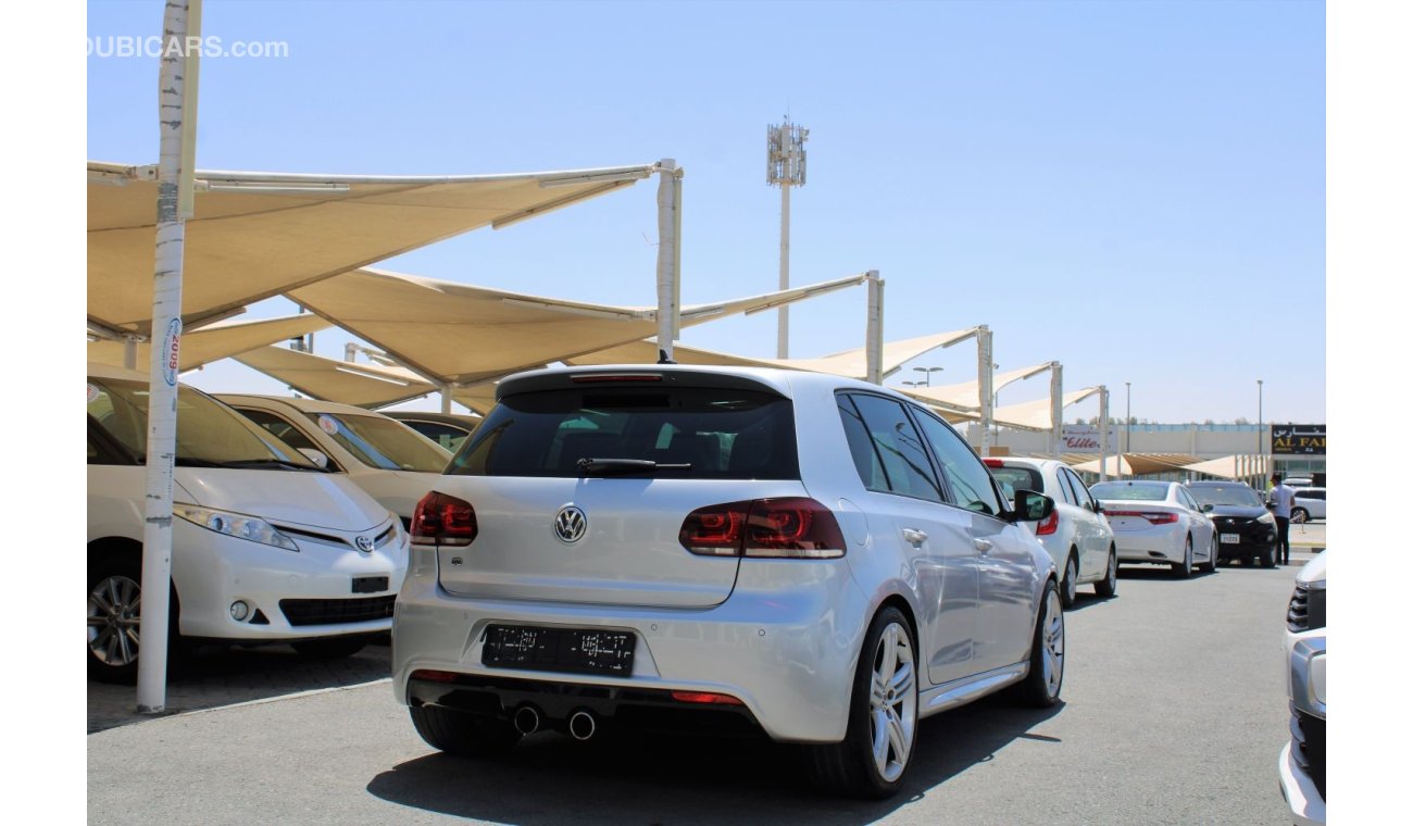 Volkswagen Golf R ACCIDENTS FREE - GCC - FULL OPTION - CAR IS IN PERFECT CONDITION INSIDE OUT