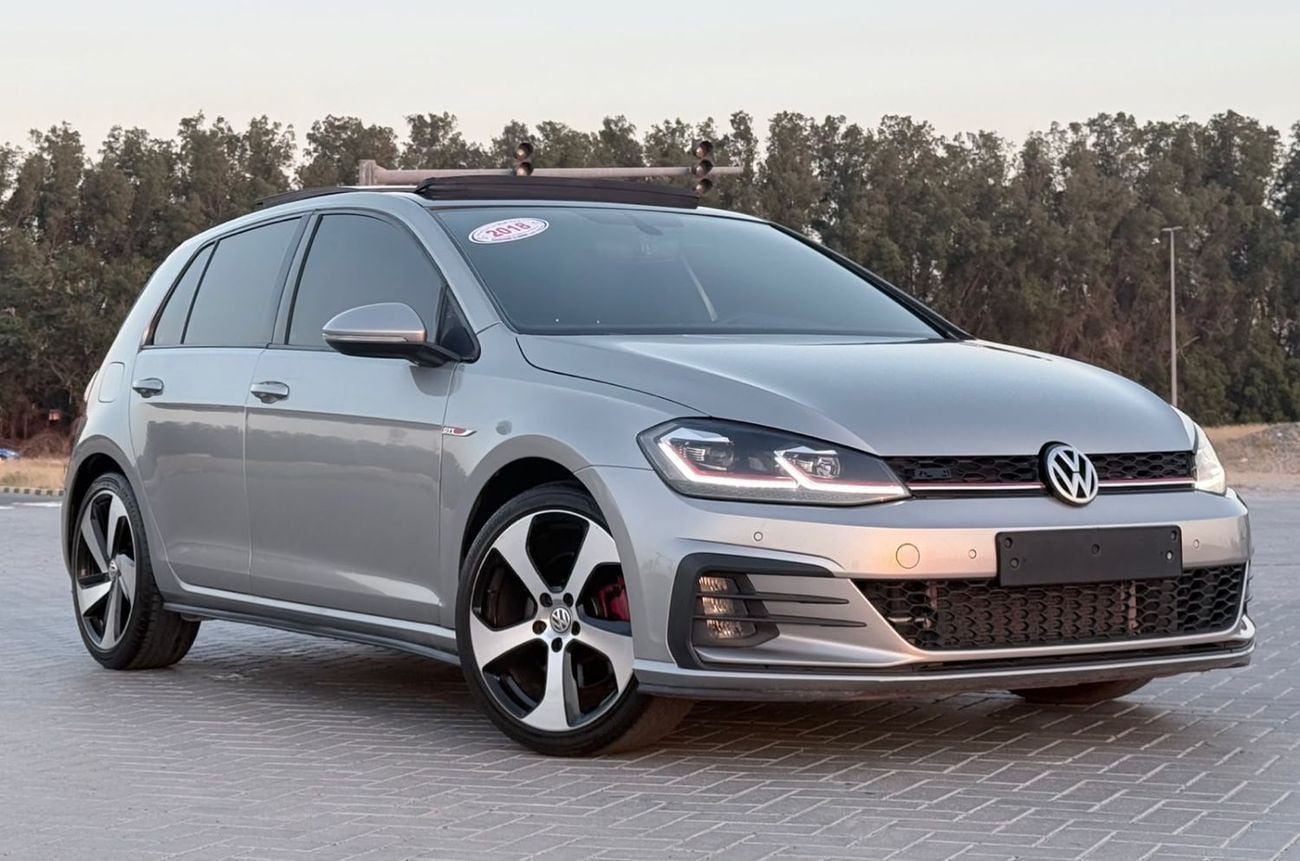 Volkswagen Golf GTI SPORT