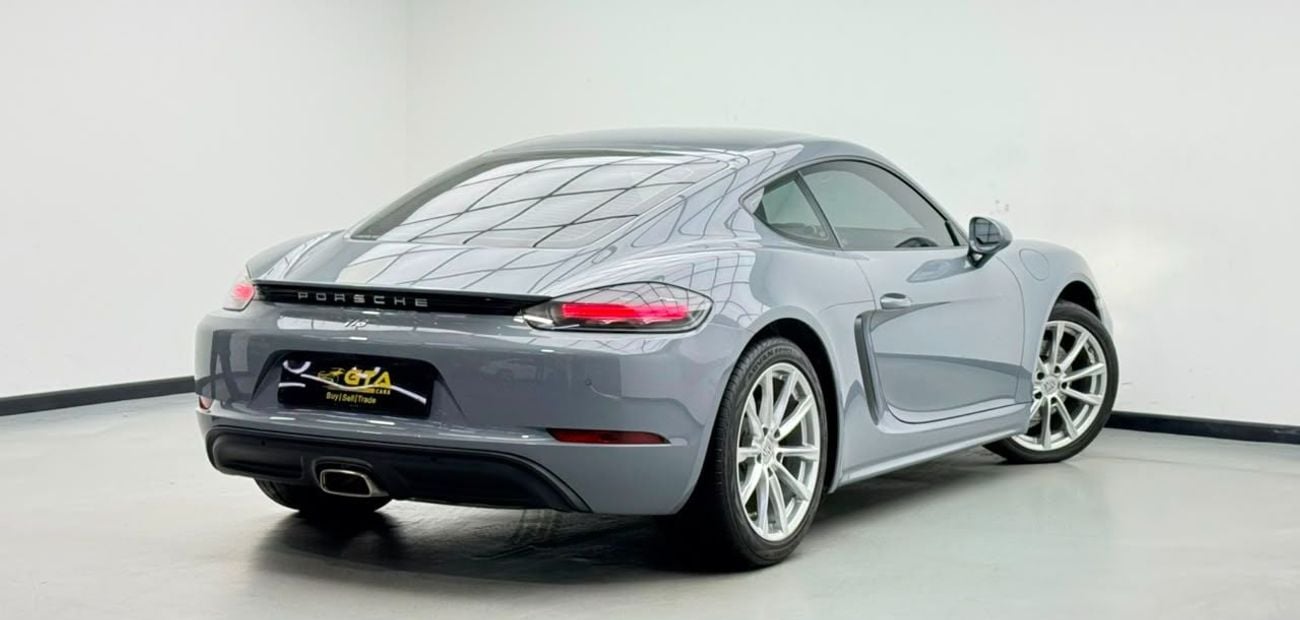 بورش كايمان 718 STD 2025 Porsche 718 Cayman, 2029 Porsche Warranty, Full Porsche Service History, Low Km, GCC