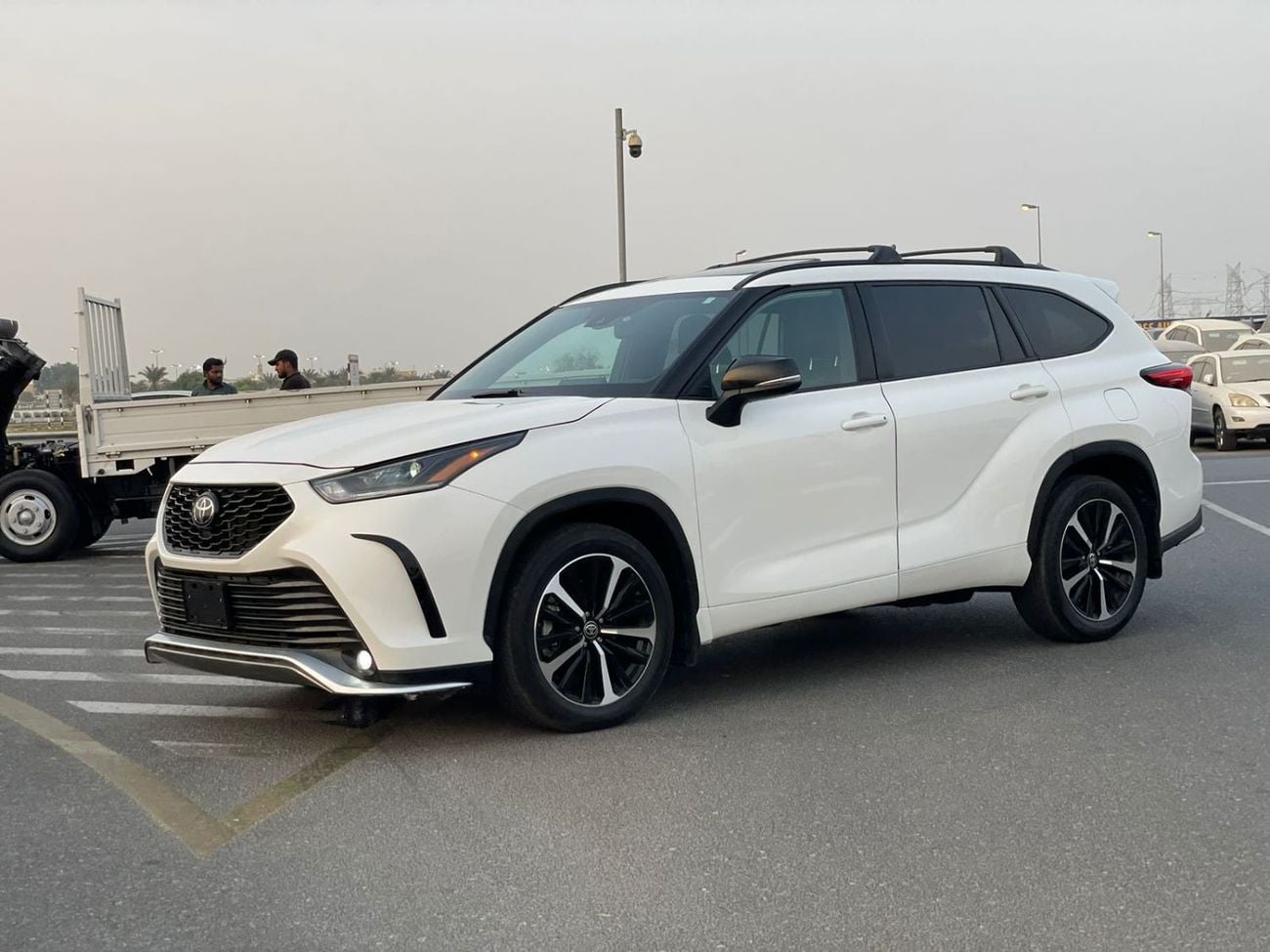 Toyota Highlander 2021 Toyota Highlander XSE 3.5L V6 - 14,500 Mileage