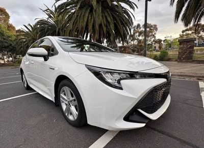 Toyota Corolla HATCHBACK HYBRID 1.8 PETROL