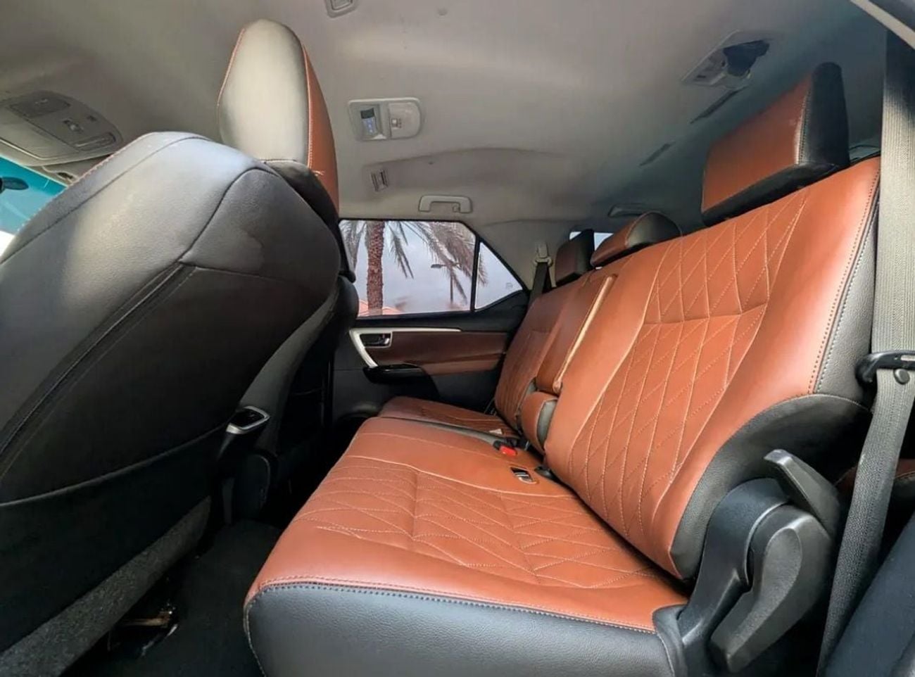 تويوتا فورتونر Toyota Fortuner 2017Model modified 2025Model v6 4.0L petrol Engine Colour Black Interior Brown push